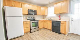 2 Bedroom 2.5 Bathroom Townhome Gallery 10