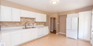 Beautiful 3 bed 2 bath Home - AVAILABLE NOW! Gallery 16