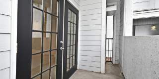 206 E SOUTH STREET Gallery 25
