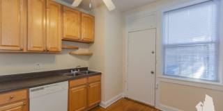 855 West Cornelia Avenue Gallery 2
