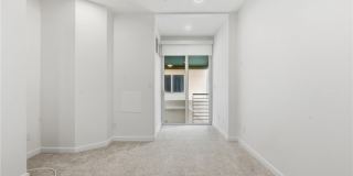 207 42nd Street Gallery 15