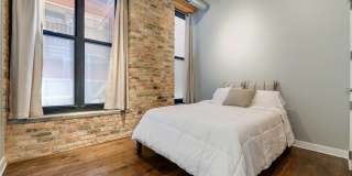 154 W Hubbard Street Gallery 21