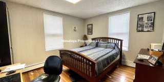 158 Holland St. Gallery 7