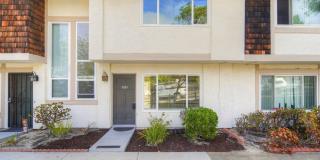 3 Bed / 1.5 Bath Townhome! Gallery 24