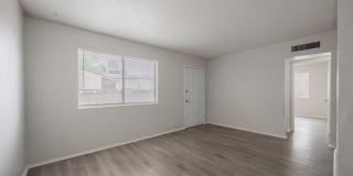 2352 East Broadway Road Gallery 4