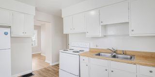 Newly Renovated - 3 Bed, 1.5 Bath Single-Family Home w/ Garage!! Gallery 1