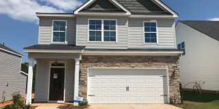 Beautiful Home 4 bedroom 3 bath Gallery 1