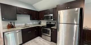 1 Bedroom Renovated Garage Apartment Gallery 6