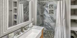 306 W 42nd Street Gallery 18