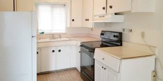 * Great location off Montview and Elmira, close to shopping, parks and restaurants Gallery 10