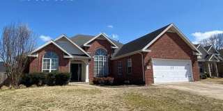 Bright & Spacious 4-Bedroom Home with Fireplace, 2-Car Garage & Fenced Backyard in Rogers! Bright & Spacious 4-Bedroom Home with Fireplace, 2-Car Garage & Fenced Backyard in Rogers! Gallery 1