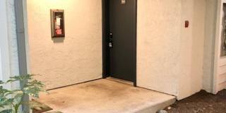 2Bd/2Ba Kenmore Condo Gallery 1