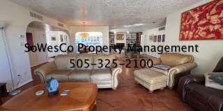 FULLY FURNISHED 4 Bedroom 2 Bath with Breathtaking Views Gallery 3
