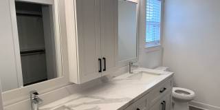 3 Bed | 2 Bath | 1 Car Garage Single Level Duplex in Kansas City w/ Move In Special (First Month Free) Gallery 11