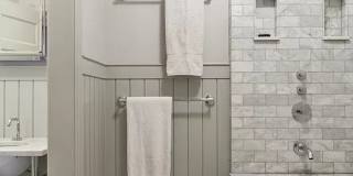 371 9th Street Gallery 8