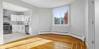 Nice 5 bed in Medford Gallery 4