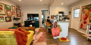 Modern Bungalow with W/D + A/C! Assigned Parking Included & 1 Garage Storage! Gallery 6