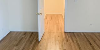 2318 North Southport Ave. Apt. Gallery 16