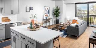 Vesi Gallery 21