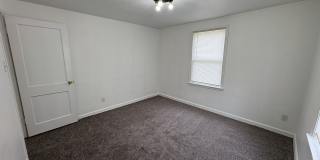 Adorable two bedroom, one bath house! Gallery 10