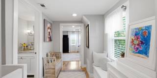 611 S KING Street Gallery 19