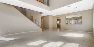 4 Bedroom Home in Silverstone Ranch Gallery 10