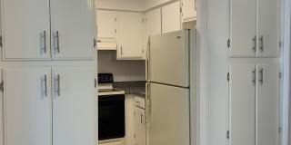Just remodeled Beautiful small community has a one bedroom one bathroom available! Large Fenced Backyard!!! Gallery 19