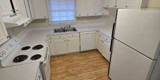 1011 Northfield  Circle Gallery 3