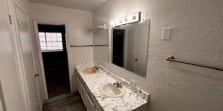 Heritage House II Gallery 27