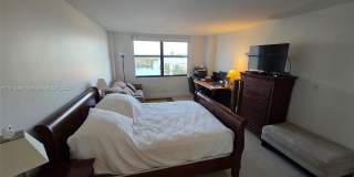 18151 NE 31st Ct Gallery 63