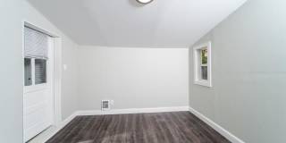504 Morris Street Gallery 12
