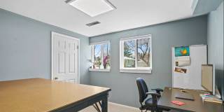 AMAZING 5 Bed 2 Bath Single Family Home in South Boulder! Gallery 7