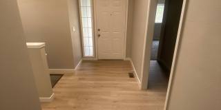 Charming 3 Bed, 3 Bath Duplex near Riverside State Park! Gallery 13