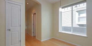 Fabulous 3 BD* 2.5 BA In Popular Arbor Reserve Townhome Community! **Minutes From Tanasbourne Shopping Center** Spectacular Location!* Gallery 9