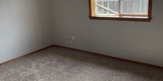 Quiet Peaceful 3 bedroom 2 bath Single Level home located in Central Point Gallery 25