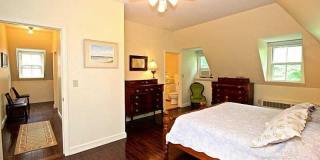 434 BELLEVUE Avenue Gallery 20