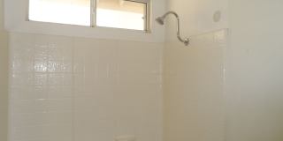 3 Bedrooms, 2 Bathrooms, approx. 1392 sq. ft., 2 Car Garage, Covered Patio, Fenced, Play house, Gallery 23