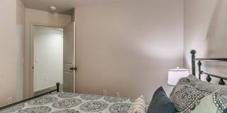 Modern 3BR/2BA Duplex | All Utilities Included | Downtown Edmond Gallery 22