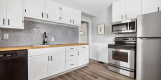 Remodeled Clintonville Cape Cod w/Private Yard & Garage! Gallery 1