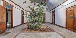2733 Hillcrest Avenue Gallery 24