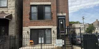 1114 S Albany Avenue 1114 S Albany Avenue Gallery 1