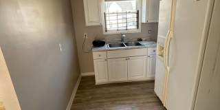 Charming 3-Bedroom Property in Prime Location Gallery 5