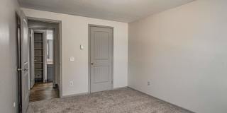 Phillippi Plaza Gallery 11