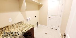Red Mountain Vista Town Home-$500 Move-in Special Gallery 47