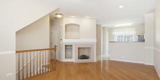 228 STATION PARK Circle Gallery 5