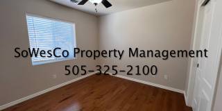 Gorgeous Townhome in Central Farmington with Three Bedroom Plus an Office Gallery 15