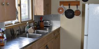 1001 S Brooks St - 3 Gallery 1