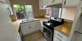 Todd Ranch Townhome- Overlooking The Community Pool! Gallery 6