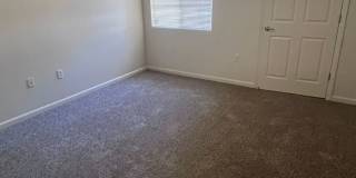 NICE CONDO AT THE RESERVES @ GALLERIA IN ROSEVILLE!! Gallery 9