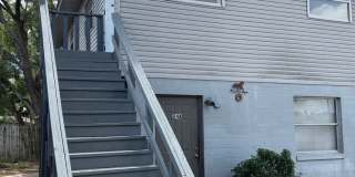 Adorable 2 bed/1 bath second floor apartment! Gallery 1